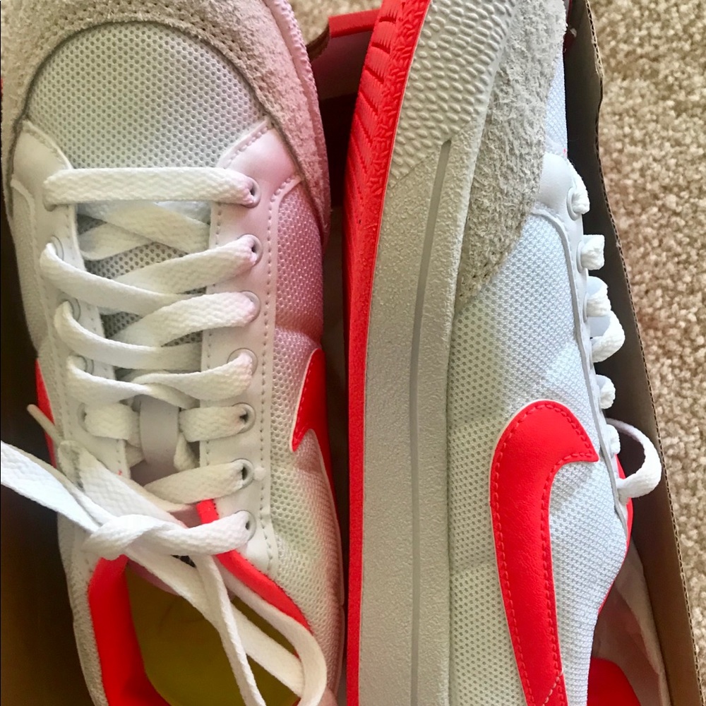 Woman’s Nike’s